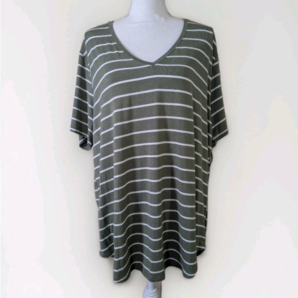 Old Navy Luxe Tee XXL Green White Stripe V Neck Short Sleeve Soft Stretch